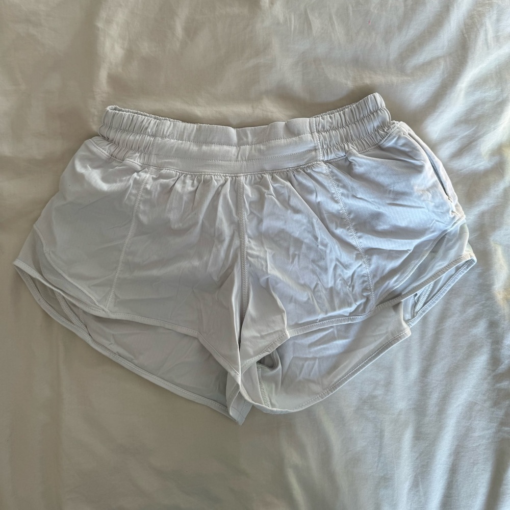 Lululemon | Hotty Hot Shorts | Size 4 | 2.5 inch inseam
